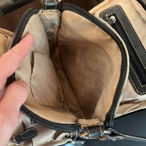 Tignanello cross body purse black leather - Picture 6 of 16